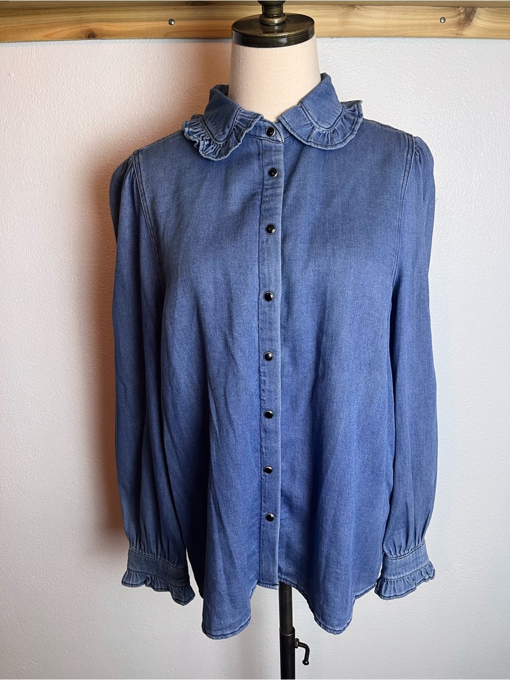 ba&sh Blue Denim Ruffle-Collar Button-Down Snap Shirt 100% Cotton